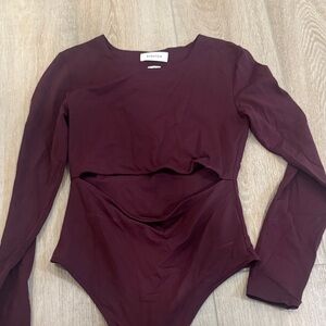 Aritzia Babaton Deep Burgundy Long Sleeve Bodysuit